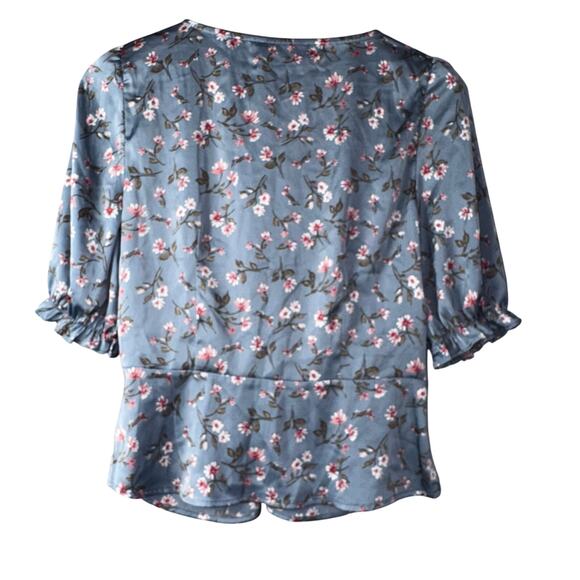 WAYF Dusty Blue Floral Puff Sleeve Top | Size Small | NWT - Picture 3 of 6